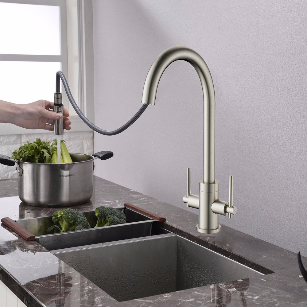 Aquacubic cUPC Alle Arten von Messing, langer flexibler Schlauchhalshahn, Doppelgriff, zeitgenössischer goldener Pull-Down-Küchenarmatur